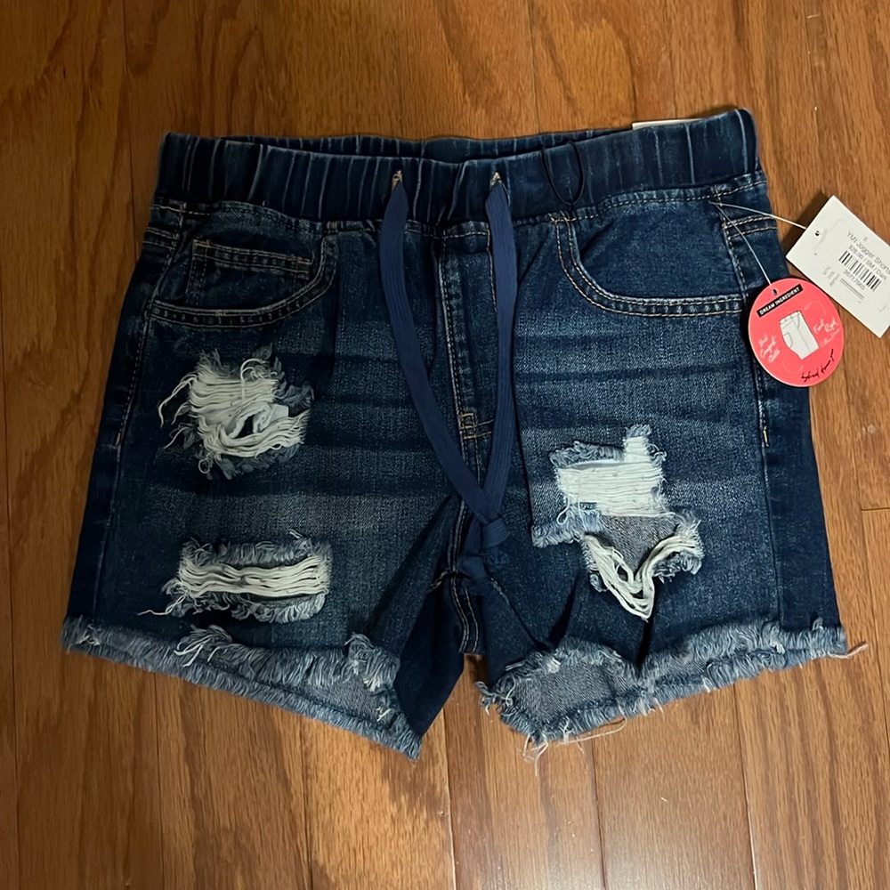 Women’s BRAND NWT - Jean Shorts - Size Small